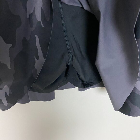 Athleta Ace Printed Tennis Skort 15.5" Camo Print Womens Large - Picture 4 of 7